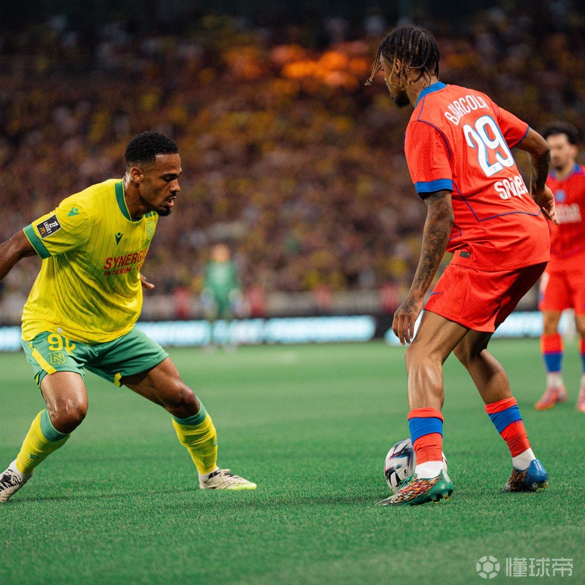 法甲赛程吃紧，里尔集结日迎来里程碑，底气十足，身体对抗强度拉满(法甲18球队)