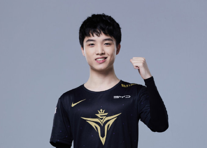 海星体育-Uzi迎来十五赛季高光表现，G2球迷沸腾！的简单介绍