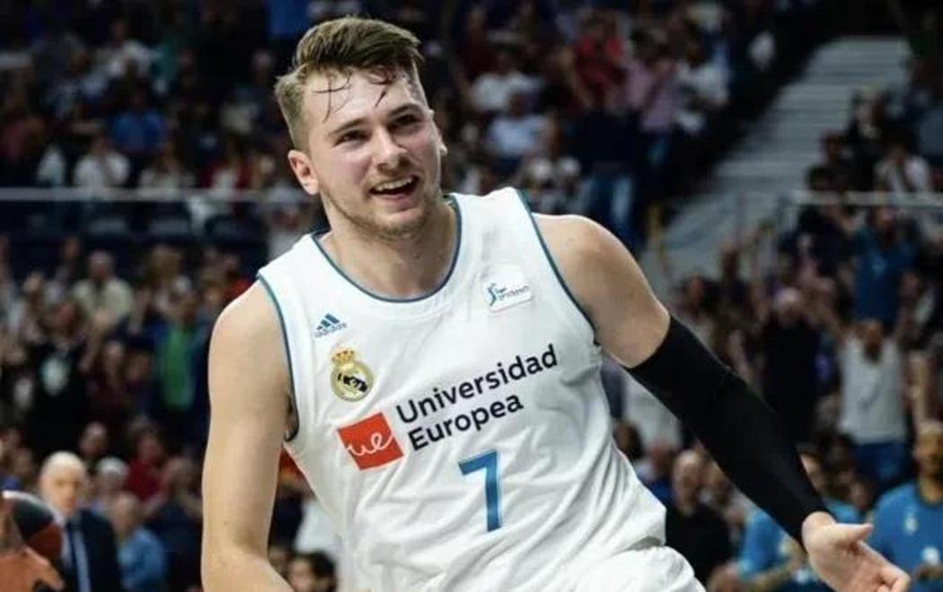 东契奇关键节点赛况扑朔迷离，皇家马德里带队取胜！的简单介绍